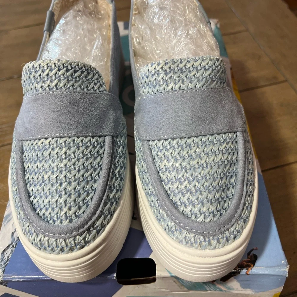Roxy Sheilahh 2.0 Baby Blue and White Woven Slip-On Shoes - Picture 1 of 6